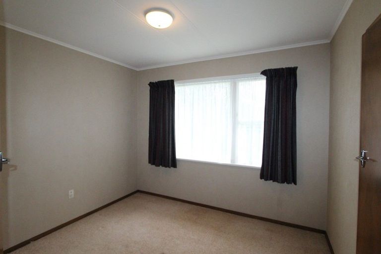 Photo of property in 43 Grey Street, Woodville, 4920