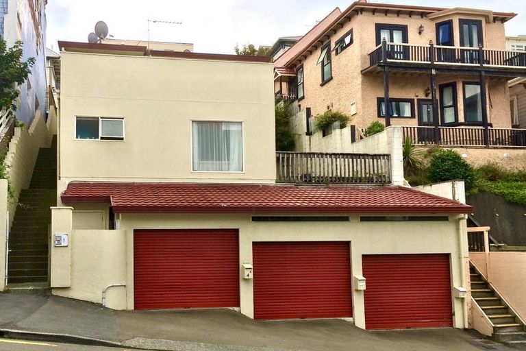 Photo of property in 4a Macdonald Crescent, Te Aro, Wellington, 6011