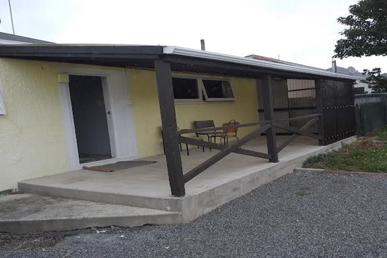 Photo of property in 28 Radley Street, Woolston, Christchurch, 8023