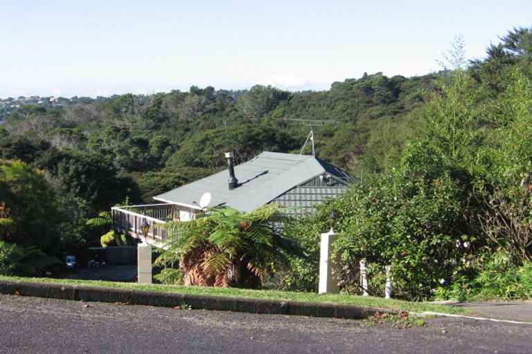 Photo of property in 4 Selwyn Avenue, Glen Eden, Auckland, 0602