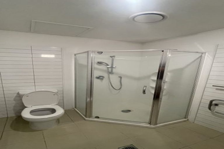 Photo of property in Bella Vista, 2f/84 Gunner Drive, Te Atatu Peninsula, Auckland, 0610