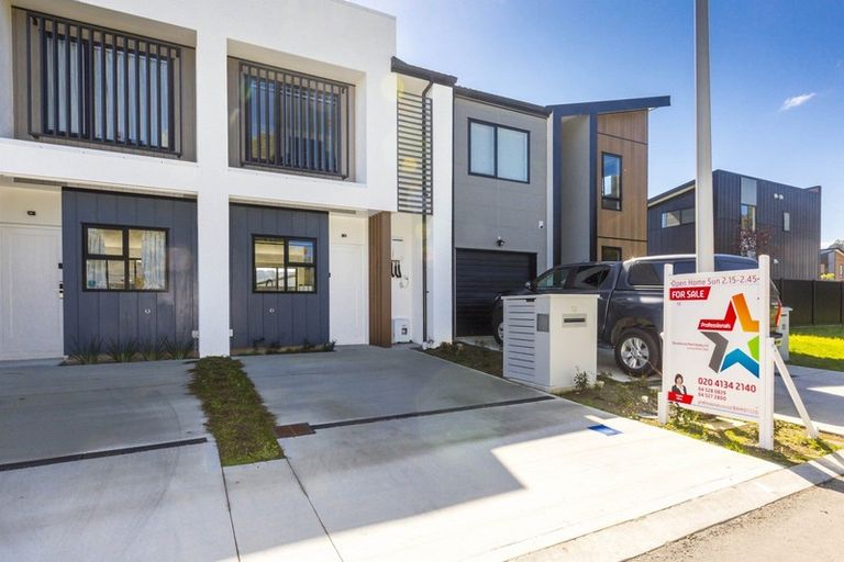 Photo of property in 13 Green Lane, Wallaceville, Upper Hutt, 5018