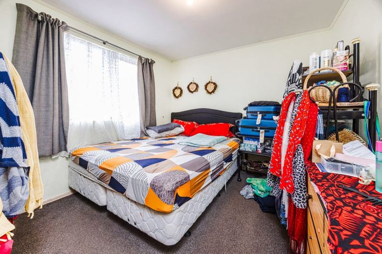 Photo of property in 2/22 Norrie Smith Avenue, Flat Bush, Auckland, 2023