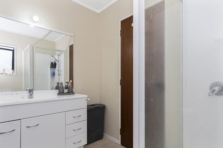 Photo of property in 18a Milton Road, Hospital Hill, Napier, 4110