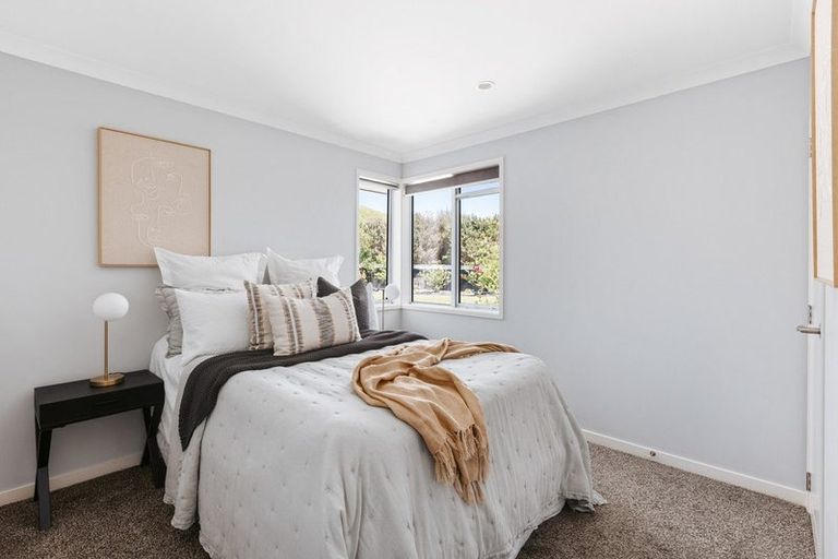 Photo of property in 266 Lakes Boulevard, Pyes Pa, Tauranga, 3112