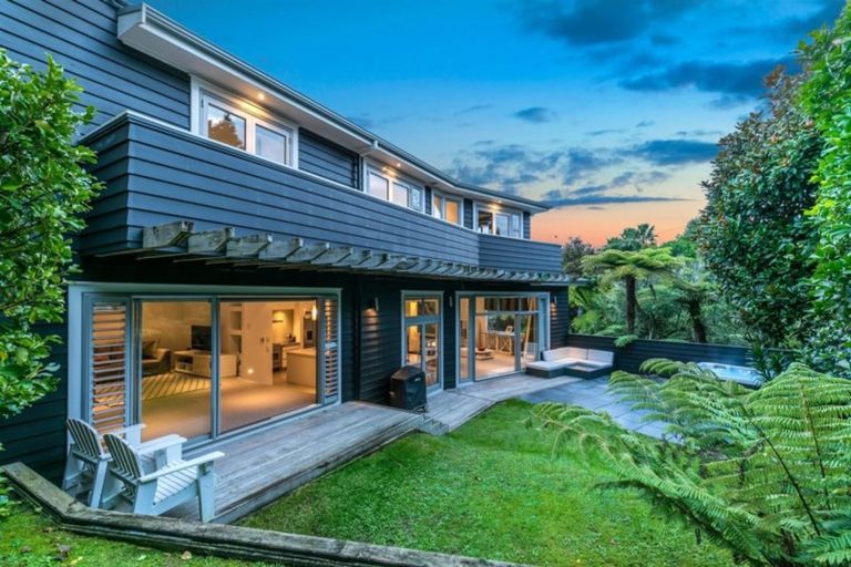 Photo of property in 282 Beach Road, Campbells Bay, Auckland, 0630