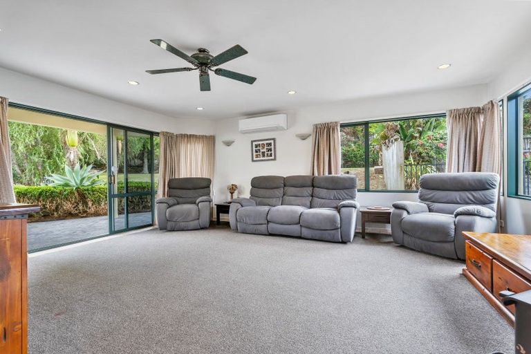 Photo of property in 10 Matarau Road, Matarau, Kamo, 0185