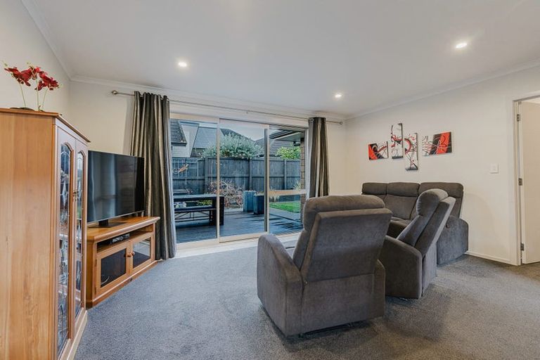Photo of property in 9 Waikaka Place, Rototuna North, Hamilton, 3210