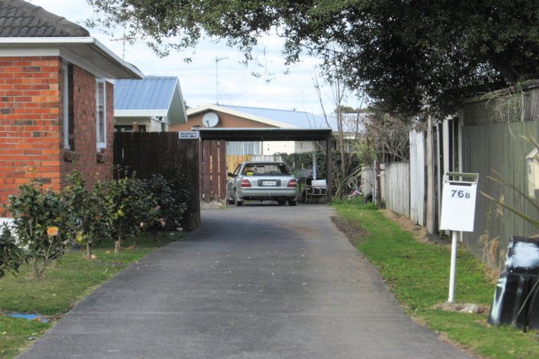 Photo of property in 2/76 Sutton Crescent, Papakura, 2110