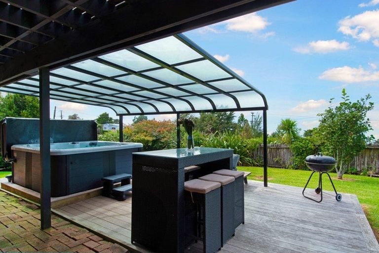 Photo of property in 91 Victory Road, Laingholm, Auckland, 0604