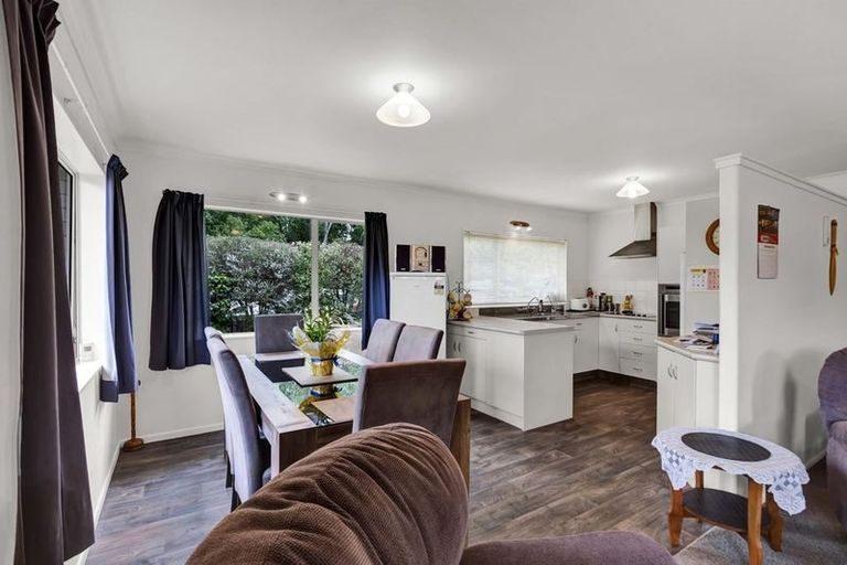 Photo of property in 122 Clawton Street, Westown, New Plymouth, 4310