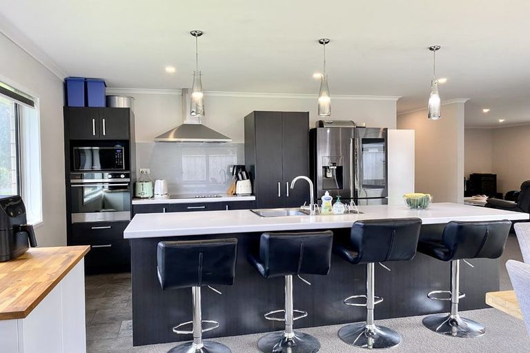 Photo of property in 4 Cory Jane Grove, Riverstone Terraces, Upper Hutt, 5018