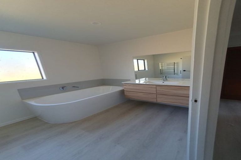 Photo of property in 23 Gerontius Lane, Snells Beach, 0920