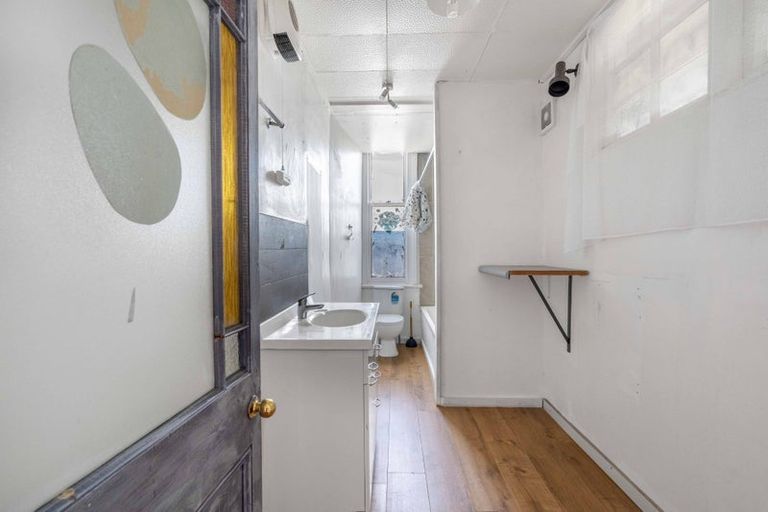 Photo of property in 18 Mary Street, Gore, 9710