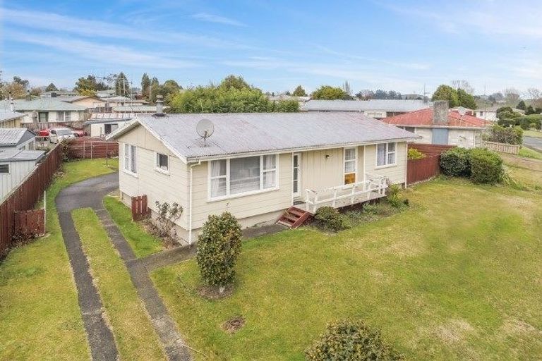 Photo of property in 1 Moa Place, Tokoroa, 3420