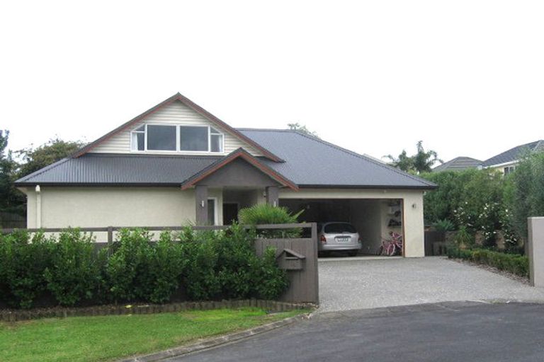 Photo of property in 16 Janet Street, Sunnyhills, Auckland, 2010