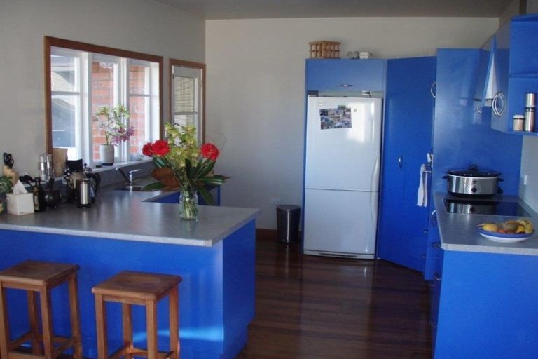Photo of property in 11 Second Avenue, Avenues, Whangarei, 0110