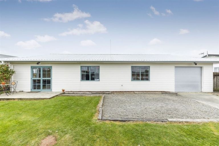 Photo of property in 94 Roberts Line, Kelvin Grove, Palmerston North, 4414