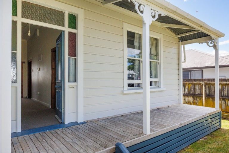 Photo of property in 27 Ada Street, Hokowhitu, Palmerston North, 4410