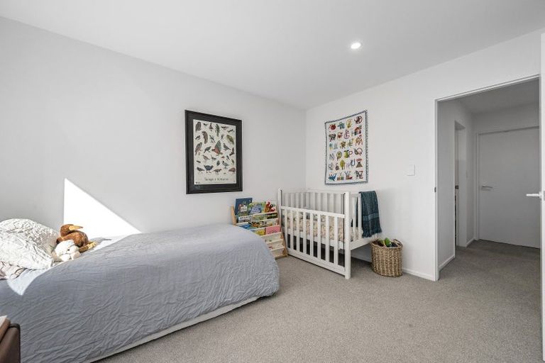 Photo of property in 8c Ferry Road, Days Bay, Lower Hutt, 5013