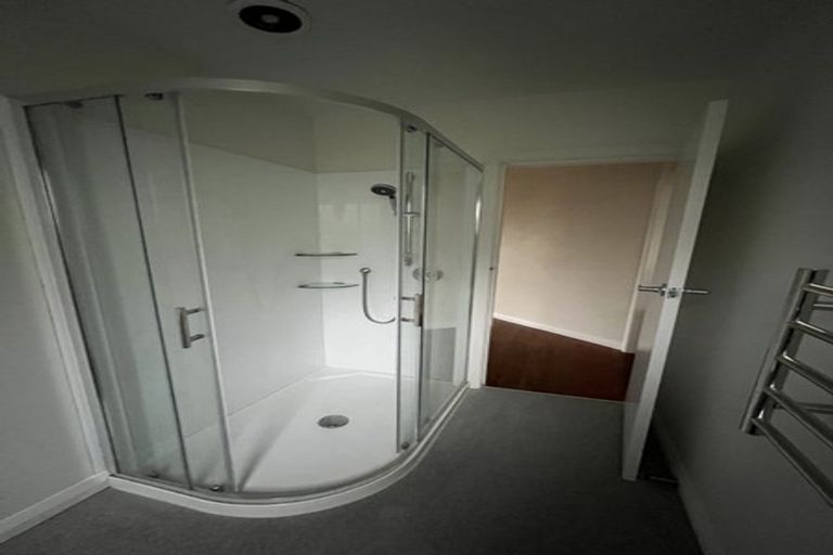 Photo of property in 64 Raroa Road, Kelburn, Wellington, 6012