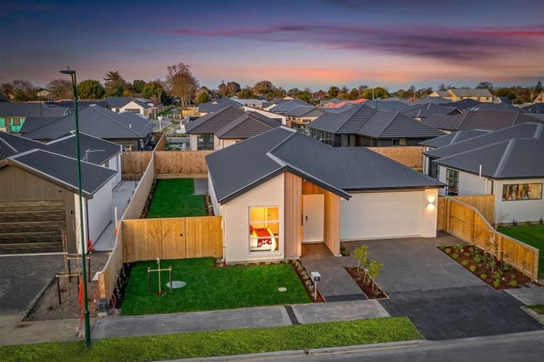 Photo of property in 17 Cork Street, Halswell, Christchurch, 8025