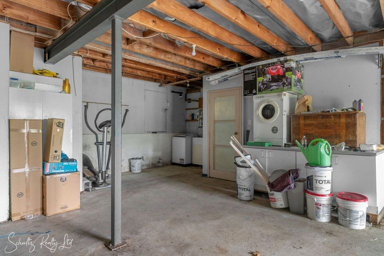 Photo of property in 185 Hurndall Street West, Maungaturoto, 0520