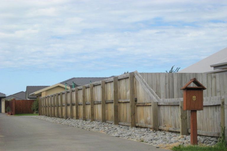 Photo of property in 8 James Drive, Woodend, 7610