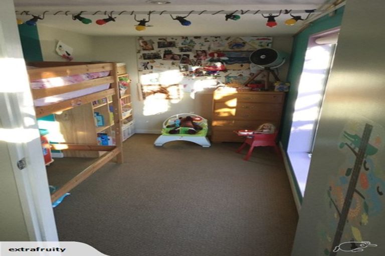 Photo of property in 17 Tovey Street, New Brighton, Christchurch, 8061