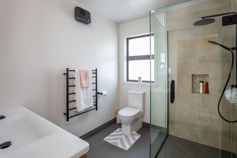 Photo of property in 355 Golden Road, Springvale, Alexandra, 9393