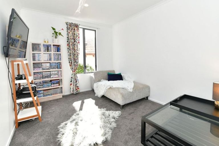 Photo of property in 63 Alverna View, Gulf Harbour, Whangaparaoa, 0930