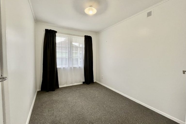 Photo of property in 84 Wainuiomata Road, Wainuiomata, Lower Hutt, 5014