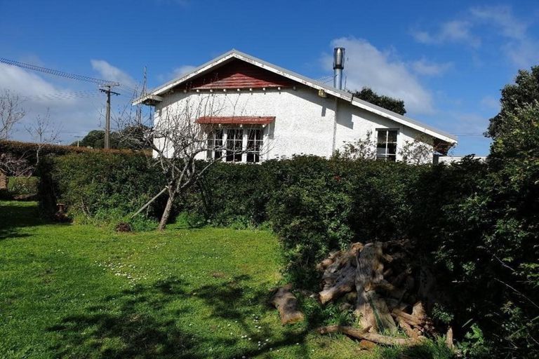 Photo of property in 21 Egmont Street, Patea, 4520