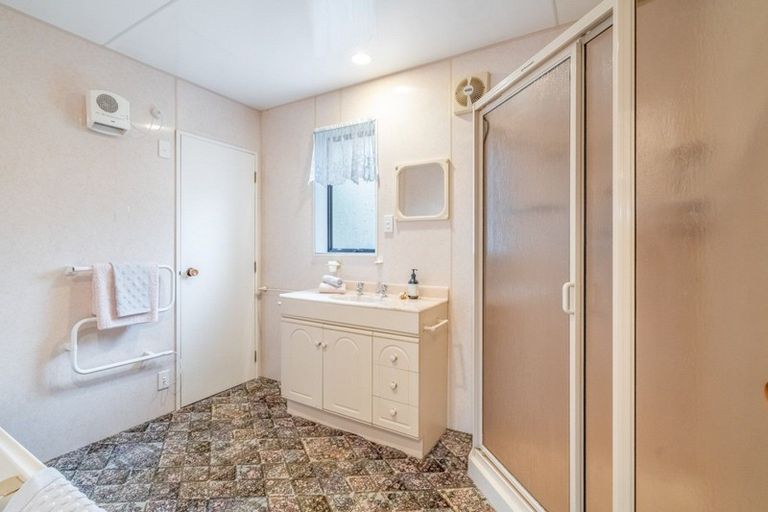 Photo of property in 19 Vogel Court, Waikiwi, Invercargill, 9810