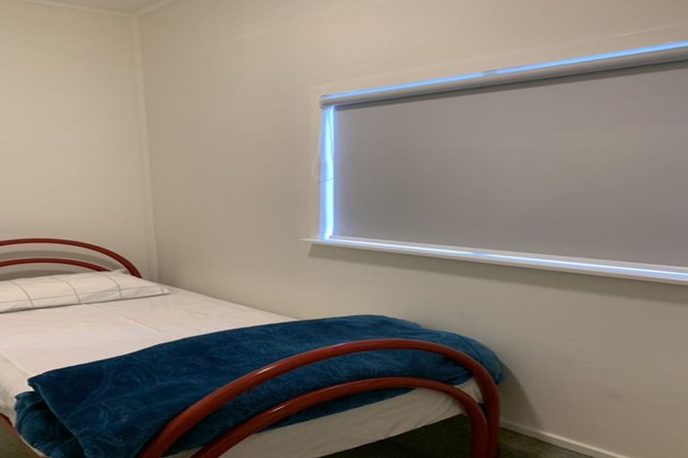 Photo of property in 1/13 Blanes Road, Weymouth, Auckland, 2103