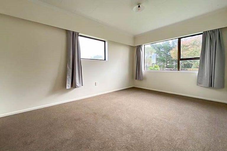 Photo of property in 54 Rona Road, Brixton, Waitara, 4382