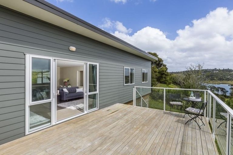 Photo of property in 20 Green Road, Matakana, Warkworth, 0985