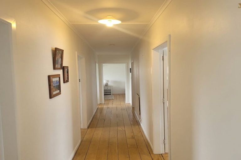 Photo of property in 1/47 Clevedon Road, Papakura, 2110