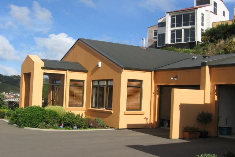 Photo of property in 35a Waverton Terrace, Churton Park, Wellington, 6037
