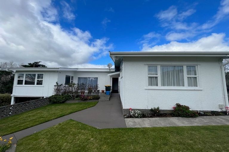 Photo of property in 335 Tukapa Street, Hurdon, New Plymouth, 4310