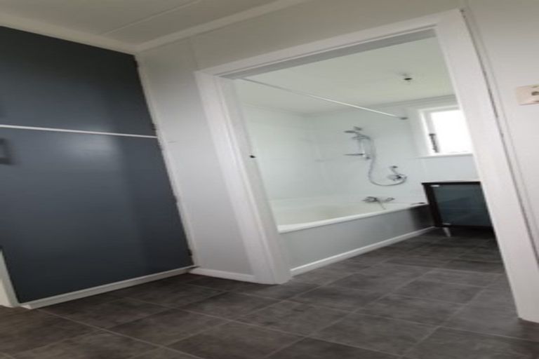 Photo of property in 9b Arawa Place, Castlecliff, Whanganui, 4501