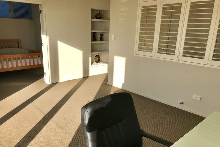 Photo of property in 18 Walter Street, Hauraki, Auckland, 0622