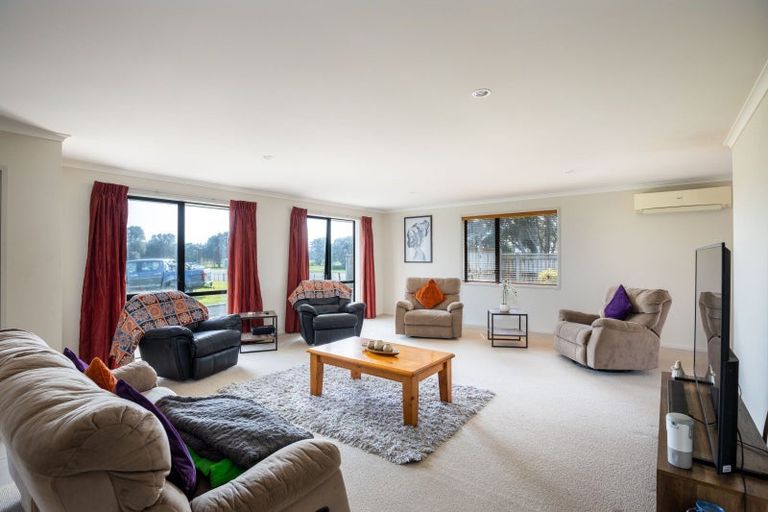 Photo of property in 25c Dolphin Parade, Bell Block, New Plymouth, 4312