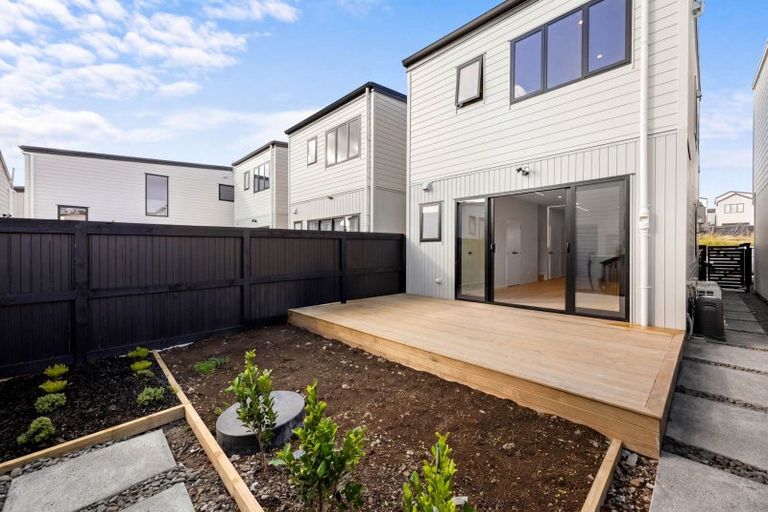 Photo of property in 6 Toetoe Street, Westgate, Auckland, 0814