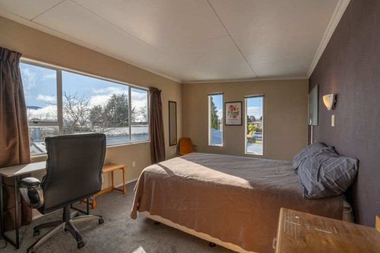 Photo of property in 38 Mackinnon Loop, Te Anau, 9600