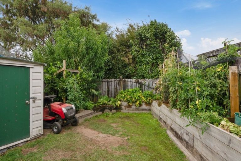 Photo of property in 11 Blomfield Street, Pukehangi, Rotorua, 3015