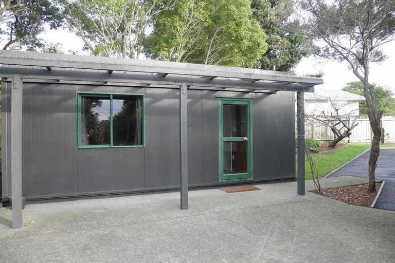 Photo of property in 84 Ruapehu Street, Paraparaumu, 5032