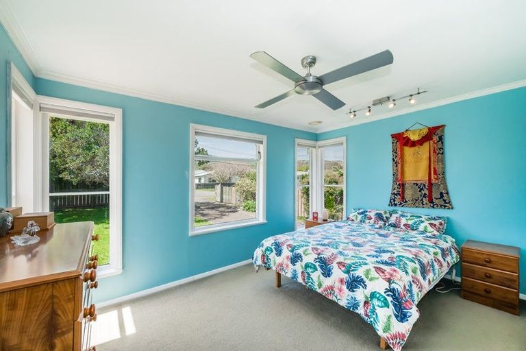 Photo of property in 37 Hillcrest Road, Raumati South, Paraparaumu, 5032