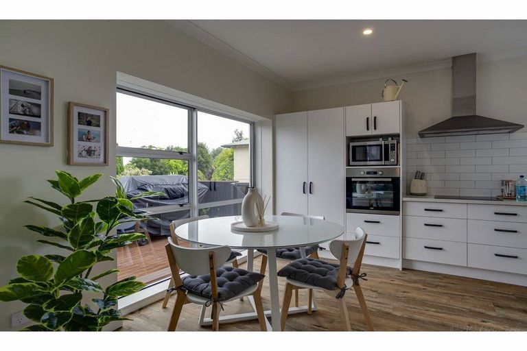 Photo of property in 61 Avenue Road, West End, Timaru, 7910