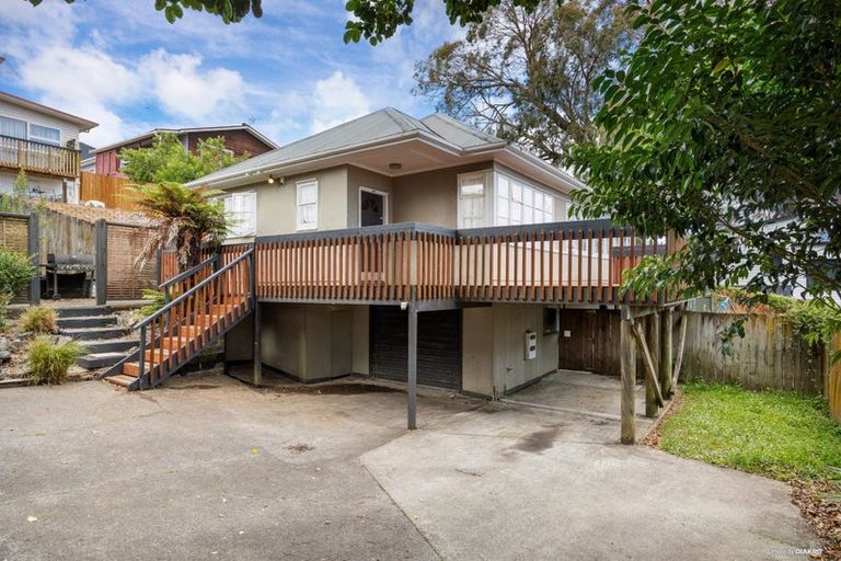 Photo of property in 2/27 Hillcrest Road, Papatoetoe, Auckland, 2025
